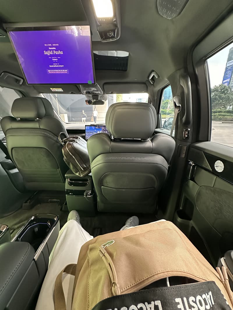 Guest photo — ZEEKR 009 cabin, via Google review